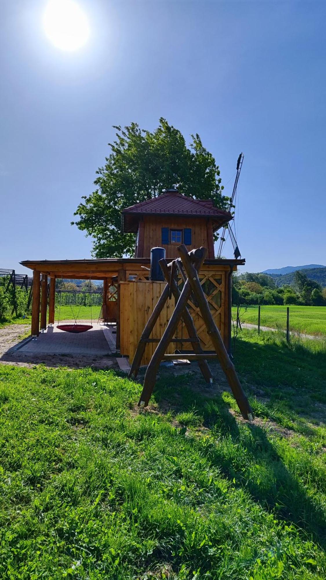 Unique wooden holiday house in nature Lukovica pri Domžalah Buitenkant foto